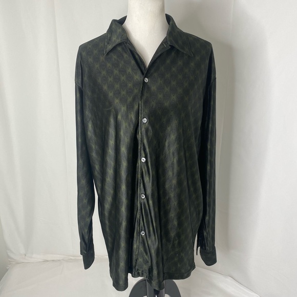 **Men’s xl Street culture button down shirt. - Picture 2 of 6